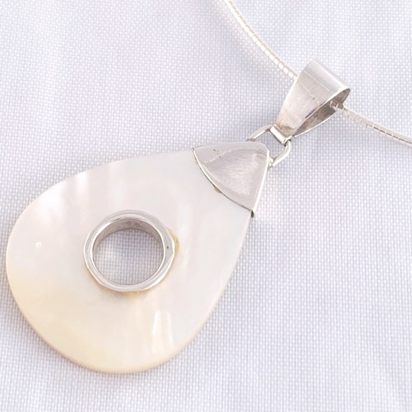 Mother of Pearl Sterling Silver Pendant - Picture 2 of 4